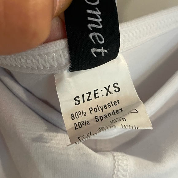 Activewear bodysuit - Picture 3 of 3